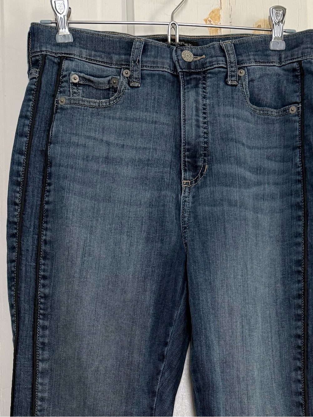 Banana Republic Straight Leg Jeans in Medium Wash Blue